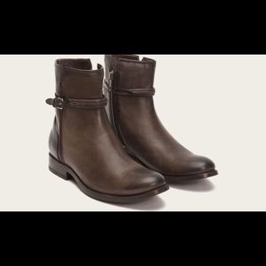 Frye brown Melissa Seam Short Ankle Boots size 6.5
